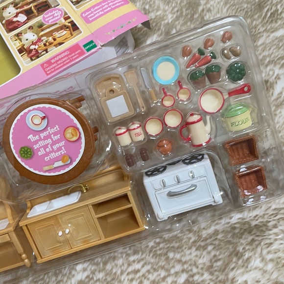 Calico Critters Deluxe Kitchen Set - Picture 5 of 7